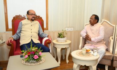 राज्यपाल श्री डेका से कृषि मंत्री श्री नेताम ने की भेंट
