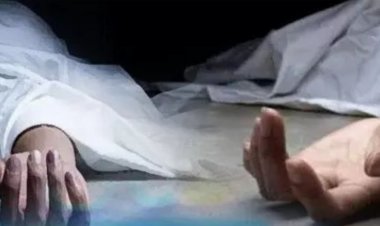 पति-पत्नी की मिली लाश : कमरे में मिली पत्नी की लाश, फांसी के फंदे पर लटका मिला पति का शव, इलाके में फैली सनसनी