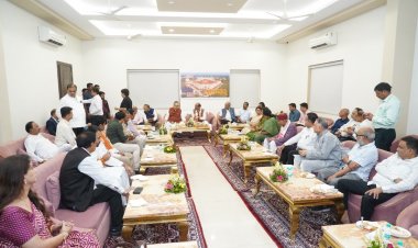 लोकसभा अध्यक्ष ओम बिरला का रायपुर में भव्य स्वागत; सांसद बृजमोहन अग्रवाल ने आयोजित की 'हाई टी'