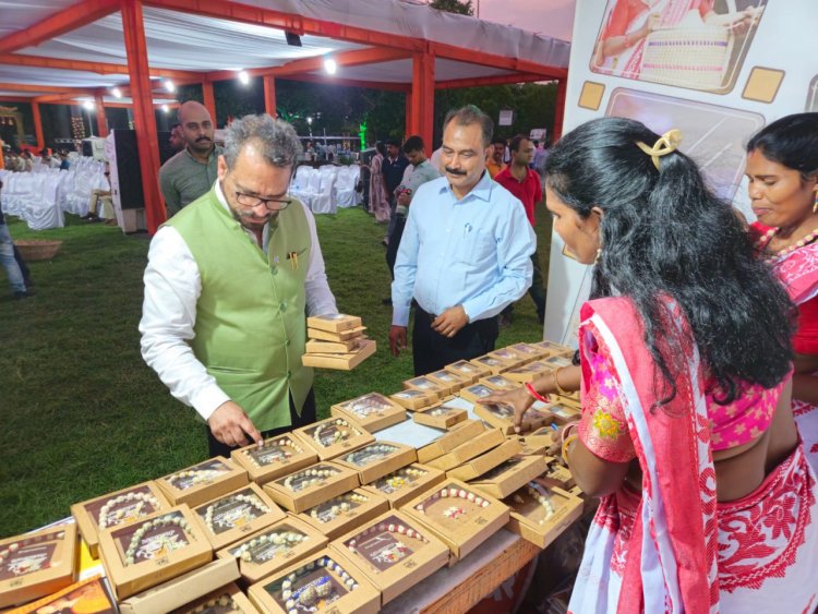 विश्व पर्यावरण दिवस पर रायपुर में जशपुर वनमण्डल के वनोपज एवं हस्तशिल्प उत्पादों ने बटोरी सराहना