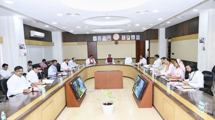 मुख्यमंत्री  विष्णुदेव साय की अध्यक्षता में मंत्रालय महानदी भवन में केबिनेट की बैठक प्रारंभ