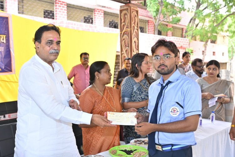 ​आर्थिक तंगी किसी भी बच्चे के सपनों की उड़ान में बाधा नहीं बनेगी, शिक्षा के स्तर को देश में सर्वश्रेष्ठ बनाना ही मेरा लक्ष्य" -राजेश मूणत।