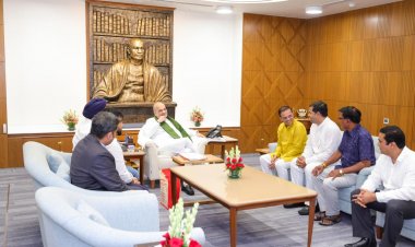 नई दिल्ली में माननीय केंद्रीय गृहमंत्री  अमित शाह जी से भाजपा सोशल मीडिया छत्तीसगढ़ की टीम ने शिष्टाचार भेंट की।