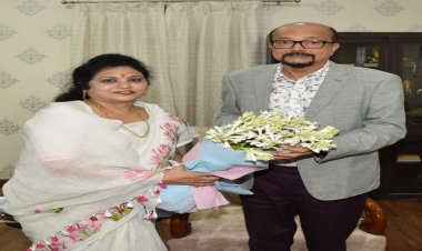 राज्यपाल रमेन डेका से महिला आयोग की नव नियुक्त अध्यक्ष डॉ. ममता साहू ने भेंट की….