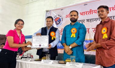 अभाविप ने 120 मेधावी विद्यार्थियों का किया सम्मान, ‘जॉब सीकर नहीं, जॉब मेकर’ बनने का दिया संदेश। 