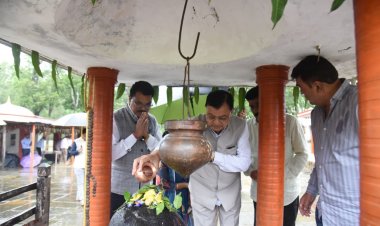 श्रम मंत्री  लखनलाल देवांगन ने कोपाबेड़ा शिव मंदिर में की पूजा-अर्चना