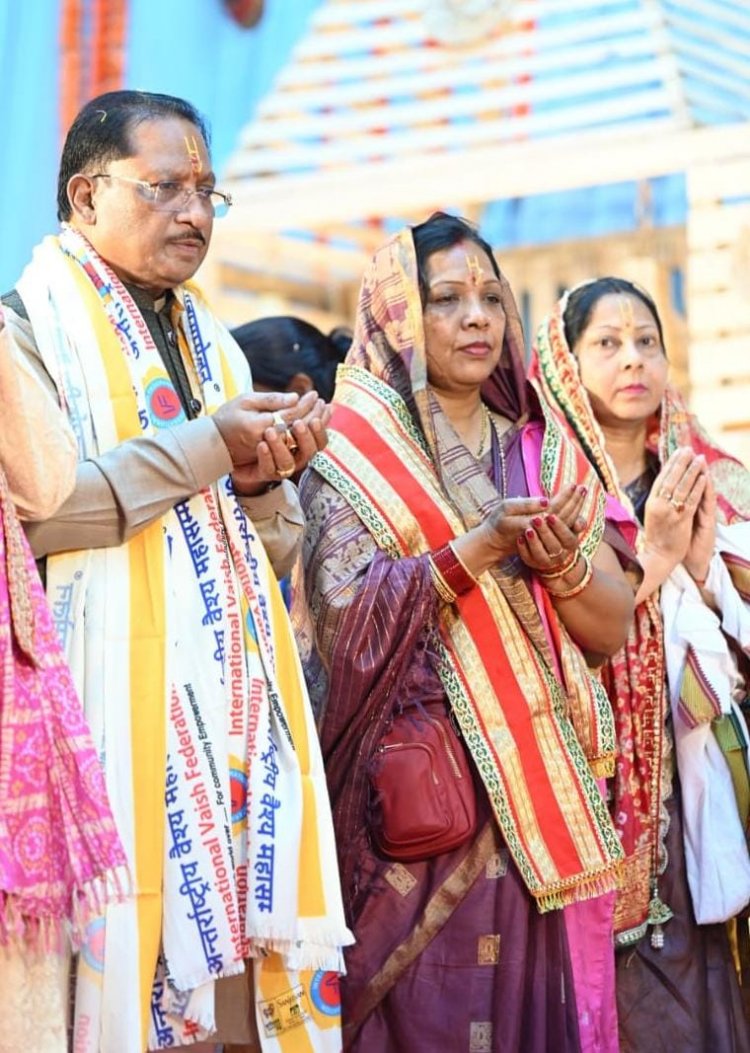 श्रीमद्भागवत कथा समाज को संस्कृति और संस्कारों से जोड़ने का सशक्त माध्यम : मुख्यमंत्री  विष्णु देव साय