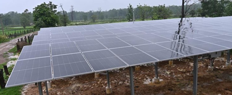नक्सल साए से निकलकर हरित ऊर्जा का मॉडल बना ठेनही