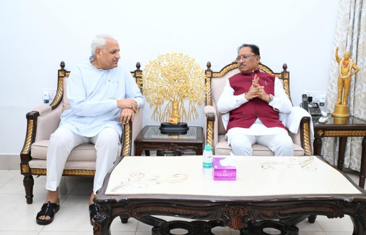 मुख्यमंत्री  विष्णुदेव साय से लघु उद्योग भारती के प्रतिनिधिमंडल ने की सौजन्य मुलाकात: 14वें इंडिया इंडस्ट्रियल फेयर की तैयारियों पर हुई चर्चा