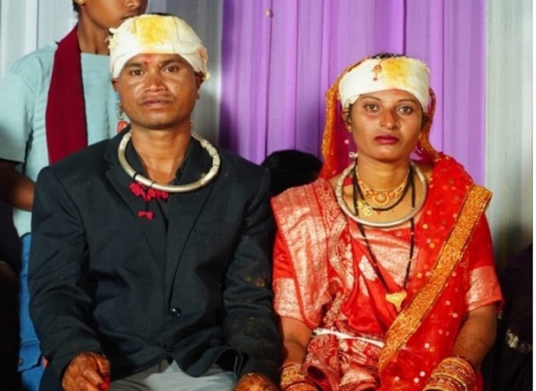 सेवा सेतु से नागरिक सेवाएं हुआ सुलभ : मुकेश कुमार को ऑनलाइन मिला विवाह पंजीकरण प्रमाण पत्र