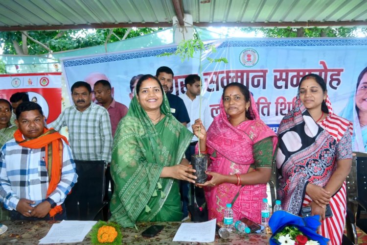 गुरु व्यक्तित्व निर्माण के साथ समाज के उत्थान में निभाते हैं महत्वपूर्ण भूमिकाः श्रीमती लक्ष्मी राजवाड़े