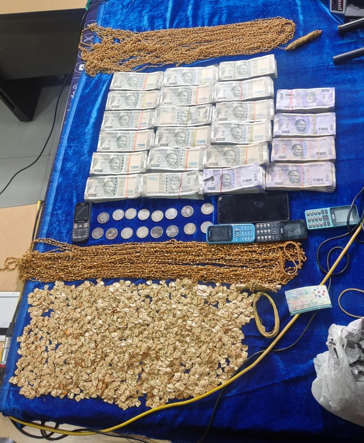 खुदाई में मिला सोना बताकर पीतल का हार बेचने वाले अंतर्राज्यीय ठग गिरोह का पर्दाफाश, 3 आरोपी मुंबई से गिरफ्तार”