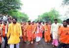 मंत्री गुरु खुशवंत साहेब के नेतृत्व में 71 किलोमीटर की सामाजिक सद्भाव कांवड़ यात्रा का भव्य समापन, आरंग से गूंजा ‘मनखे-मनखे एक समान’ का संदेश