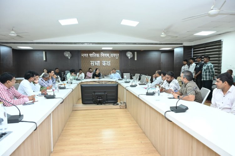 आम जनता से अपील- गोवंश को दुर्घटना और कष्ट सहने के लिए सड़कों पर ना छोड़े