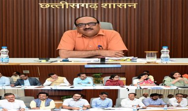 मुख्य सचिव ने विभागों में रिक्त पदों और भर्तियों की स्थिति की ली उच्च स्तरीय बैठक
