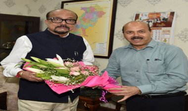 इंदिरा गांधी कृषि विश्वविद्यालय को मिला ए ग्रेड, राज्यपाल डेका से मिले कुलपति चंदेल
