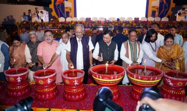 आधुनिक भारत के विश्वकर्मा हैं प्रधानमंत्री नरेंद्र मोदी, उनके 25 वर्षों के सेवाकाल के उपलक्ष्य में जलाएं 'आशीर्वाद के दीये': सांसद बृजमोहन अग्रवाल