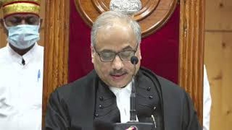 विदाई में भावुक हुए चीफ जस्टिस रमेश सिन्हा, बोले- अदालतें आम आदमी की उम्मीद का मंदिर हैं