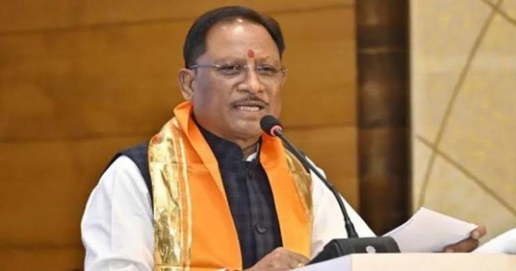 अंबिकापुर के सड़क की वायरल वीडियो का मुख्यमंत्री ने लिया संज्ञान: कलेक्टर अजीत वसंत से दूरभाष पर की चर्चा, सड़क को तत्काल सुधारने के दिए निर्देश