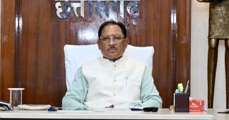 अंबिकापुर के सड़क की वायरल वीडियो का मुख्यमंत्री ने लिया संज्ञान: कलेक्टर अजीत वसंत से दूरभाष पर की चर्चा, सड़क को तत्काल सुधारने के दिए निर्देश