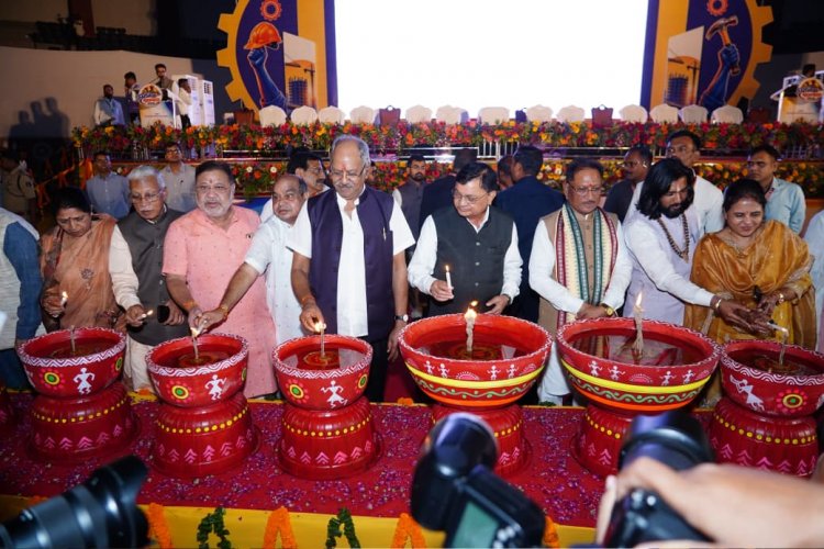 आधुनिक भारत के विश्वकर्मा हैं प्रधानमंत्री नरेंद्र मोदी, उनके 25 वर्षों के सेवाकाल के उपलक्ष्य में जलाएं 'आशीर्वाद के दीये': सांसद बृजमोहन अग्रवाल
