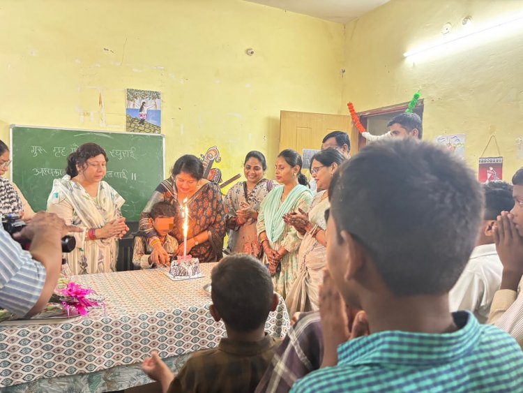 एकलव्य विद्यालय के बच्चों संग डॉ वर्णिका ने मनाया प्रधानमंत्री जी का जन्मदिन